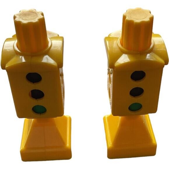 Mattel Fisher Price Geotrax Train Station Stop Lights Road Signs Bundle Of Two - Picture 4 of 6